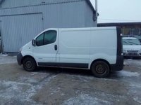 Dezmembrez Renault Trafic