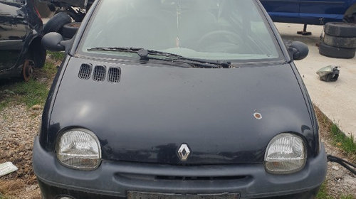 Dezmembrez Renault Twingo 1.2 2002 2003