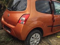 Dezmembrez Renault Twingo 1.5 DCI an fab 2009