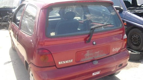 Dezmembrez Renault Twingo, an 1994, 2 usi, 1000 benzina