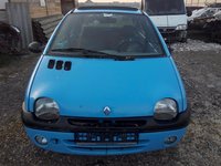 Dezmembrez Renault Twingo, an 2000, 1.2 benzina