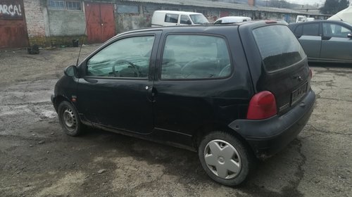 Dezmembrez Renault Twingo, an 2001