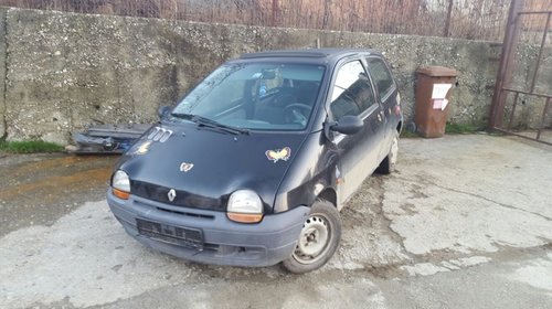 Dezmembrez Renault Twingo benzina an 1997