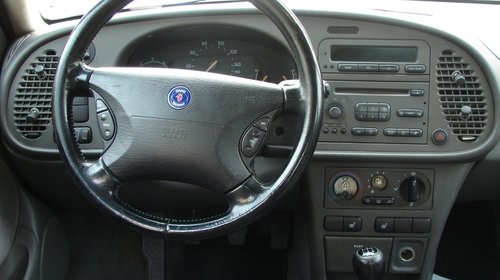 Dezmembrez Saab 9-3