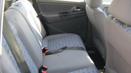 Dezmembrez Seat Cordoba Vario din 2000, 1.4b