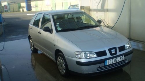 DEZMEMBREZ SEAT IBIZA 1.4 BENZINA AN 2001