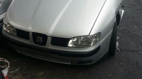 Dezmembrez seat ibiza 2001