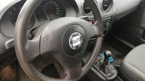 Dezmembrez Seat Ibiza 2005 hatchback 1.2 12v