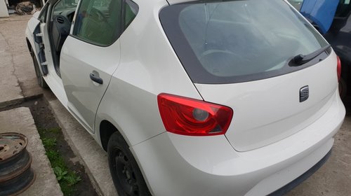 Dezmembrez Seat Ibiza 2011 1.2i CGP