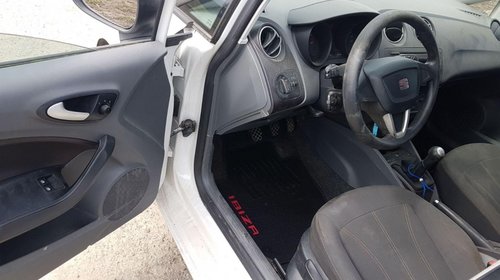 Dezmembrez Seat Ibiza 2011 HATCHBACK 1.4