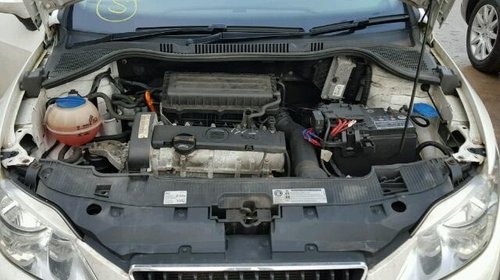 Dezmembrez Seat Ibiza 5, 1.4benzina 2011