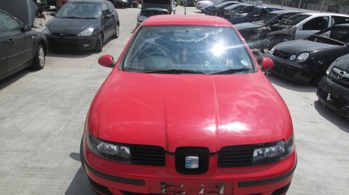 Dezmembrez seat leon 1.6i din 2003