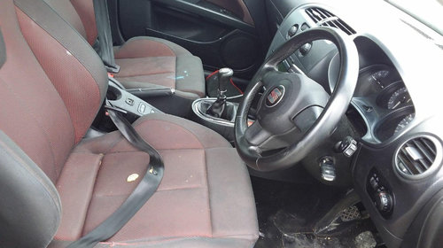 Dezmembrez Seat Leon 2 2007 Hatchback 2.0 TDi