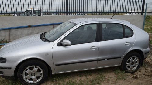 Dezmembrez Seat Leon an 2001 de Anglia