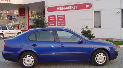 Dezmembrez seat toledo 1.6 benzina dupa anul 