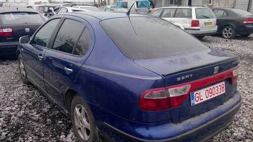 Dezmembrez Seat Toledo 1.6 i 74kw din 2001