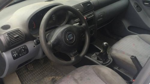 Dezmembrez Seat Toledo 1.9 tdi 2001