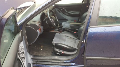 Dezmembrez seat toledo 2.3V5 AQN 170cp,piele,clima,pilot,etc