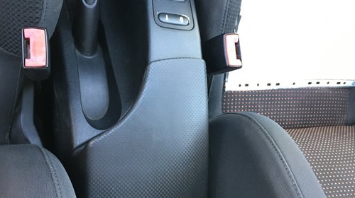 Dezmembrez Seat Toledo