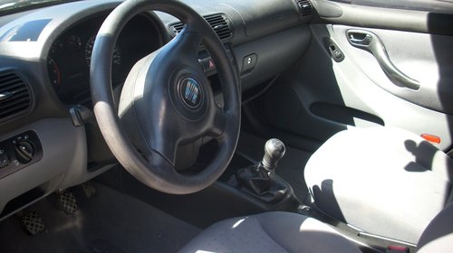 Dezmembrez Seat Toledo