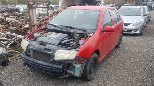 Dezmembrez Skoda Fabia 1.2 12 V 47 KW 64 CP B