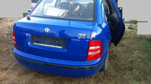 DEZMEMBREZ SKODA FABIA 1.9 SDI AN 2004 BERLIN