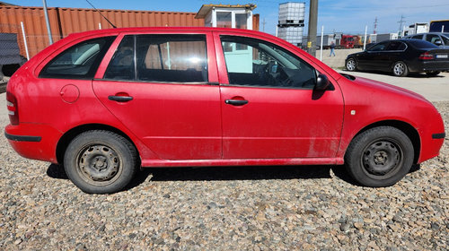 Dezmembrez Skoda Fabia 2004 Break 1.2 benzina 47kw