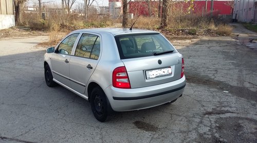 Dezmembrez skoda fabia an 2002 motor 1,4 benzina euro 4