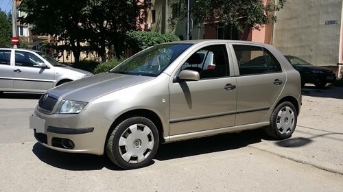 Dezmembrez skoda fabia an 2004 motor 1,2 benz