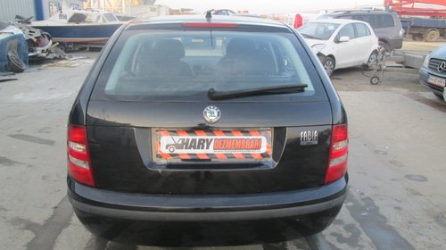 Dezmembrez skoda fabia break 1.4i din 2003