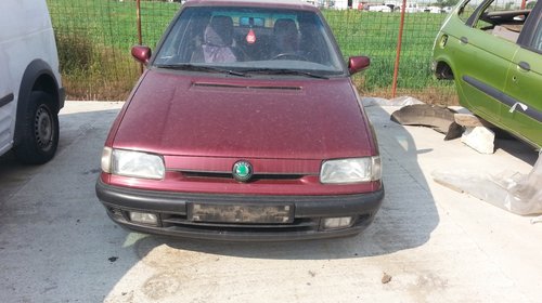 Dezmembrez Skoda Felicia 1.6 benzina