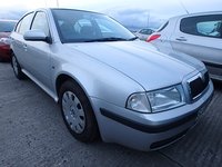 Dezmembrez Skoda Octavia 1, 1.6b, orice piesa!