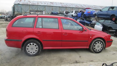 Dezmembrez skoda octavia 1 1.9tdi an 2003 break tip motor AGR