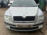 Dezmembrez Skoda Octavia 1.9 TDI BKC 105CP cutie automata an 2006 XENON