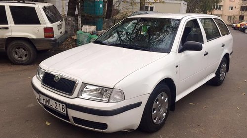 Dezmembrez Skoda Octavia 1 an 2002 1.6 AKL al