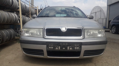 Dezmembrez Skoda Octavia 1 Break 1.6B 2002 AV