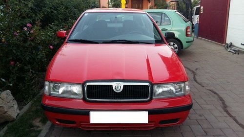 Dezmembrez Skoda Octavia 1997 Berlina 1598