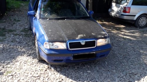 Dezmembrez Skoda Octavia 2.0i