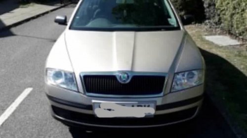 Dezmembrez skoda octavia 2 1.6 fsi an 2006