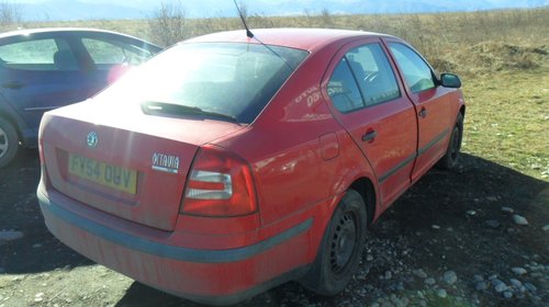 Dezmembrez Skoda Octavia 2 1,9 TDI