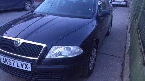 Dezmembrez skoda octavia 2 1.9 TDI