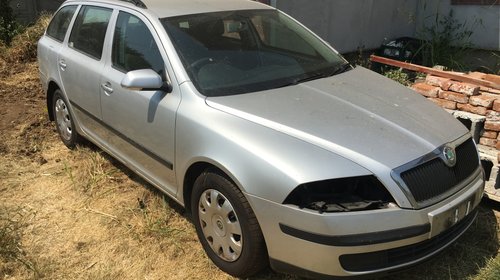 Dezmembrez Skoda Octavia 2 1 9tdi 5 trepte BKC 105cp