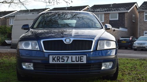 Dezmembrez Skoda Octavia 2 2.0 TDI BKD Laurin & Klement