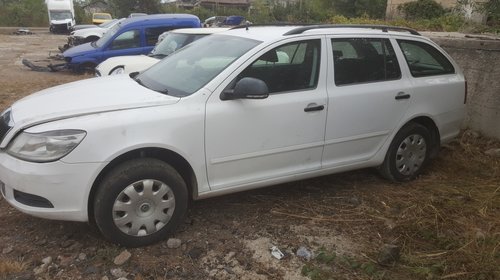 Dezmembrez skoda octavia 2 break,an 2010,motor 1.9 BXE