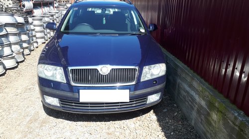 Dezmembrez Skoda Octavia 2 combi fabricatie 2