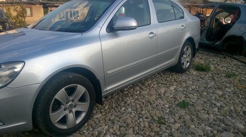 Dezmembrez Skoda Octavia 2 Facelift, 1.9 TDI 77kw motor BXE, din 2010