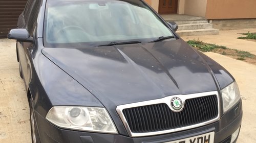 Dezmembrez Skoda Octavia 2 Kombi 1.9 tdi cod motor BXE