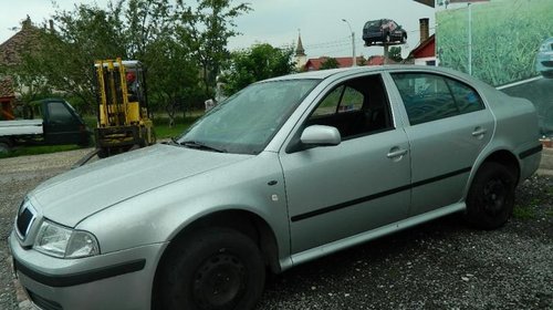 Dezmembrez Skoda Octavia 2000-2004