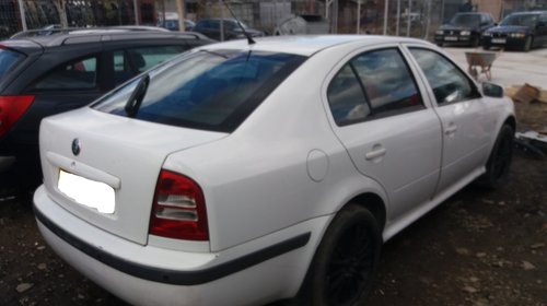 Dezmembrez Skoda Octavia 2007 berlina 1.9 TDI