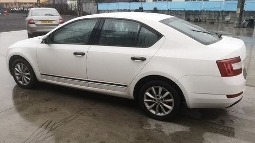 Dezmembrez Skoda Octavia 3 Sedan 1.6 TDI 105 cai motor CLH an 2014